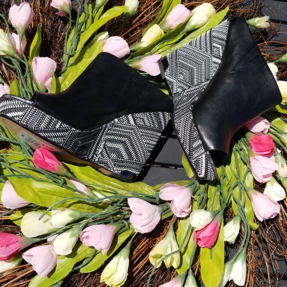 Sam Edelman | Kylie Wedge Mule| Geo Pattern| 8
